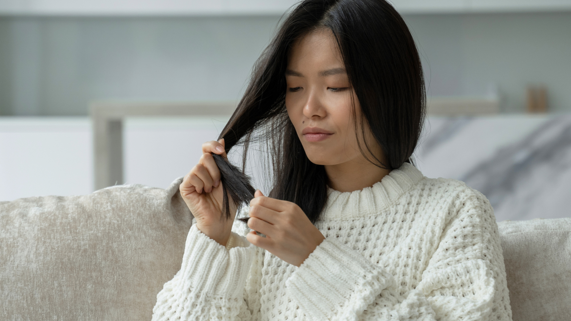 秋になると抜け毛が増えるのはなぜ？季節の変わり目の抜け毛を漢方の視点から／鳥取・漢方なでしこ